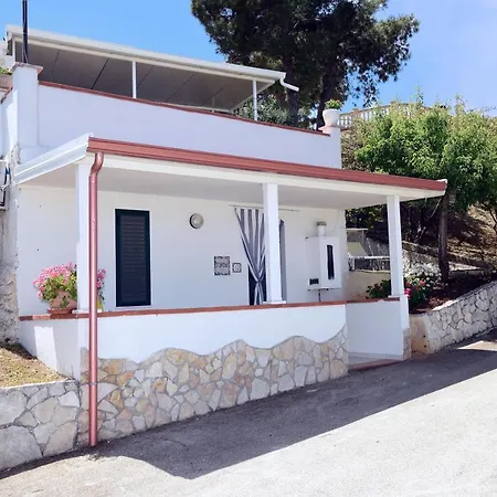 Case Vacanze Baia Del Gargano Apartment *